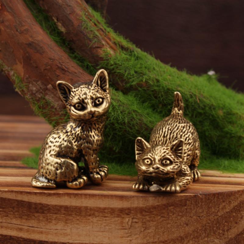 Small Brass Cat Figurine With  - Vintage Collectibles Store recension och pris